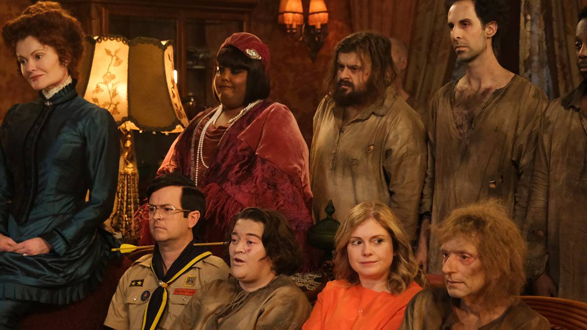 ‘Ghosts’ Creators Are Bringing More Supernatural Comedy to CBS