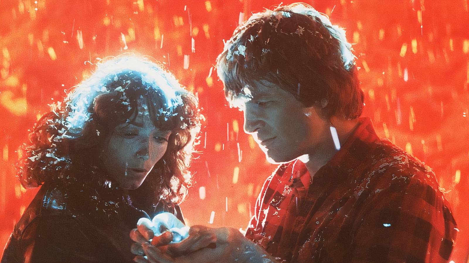 Karen Allen and Jeff Bridges in Starman (1984)