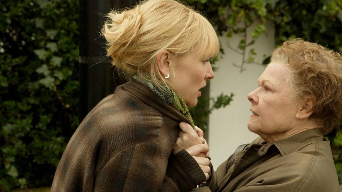 27 Years Ago, Cate Blanchett and Judi Dench Shared the Strangest Oscar Record in History 27 Years Ago, Cate Blanchett and Judi Dench Shared the Strangest Oscar Record in History