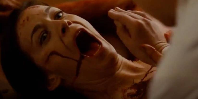 Kristen (Liv Tyler) in the bleak ending of The Strangers (2008).