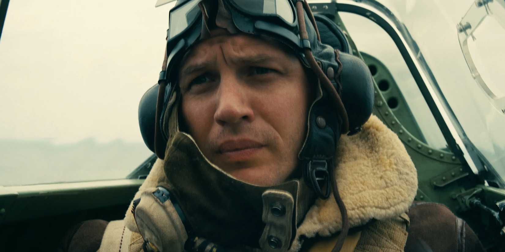 Farrier (Tom Hardy) in a plane with his mask off in 'Dunkirk'