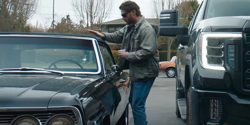 Russell Shaw (Jensen Ackles) spots a '67 Chevy Impala in the 'Tracker' episode "Off the Books."