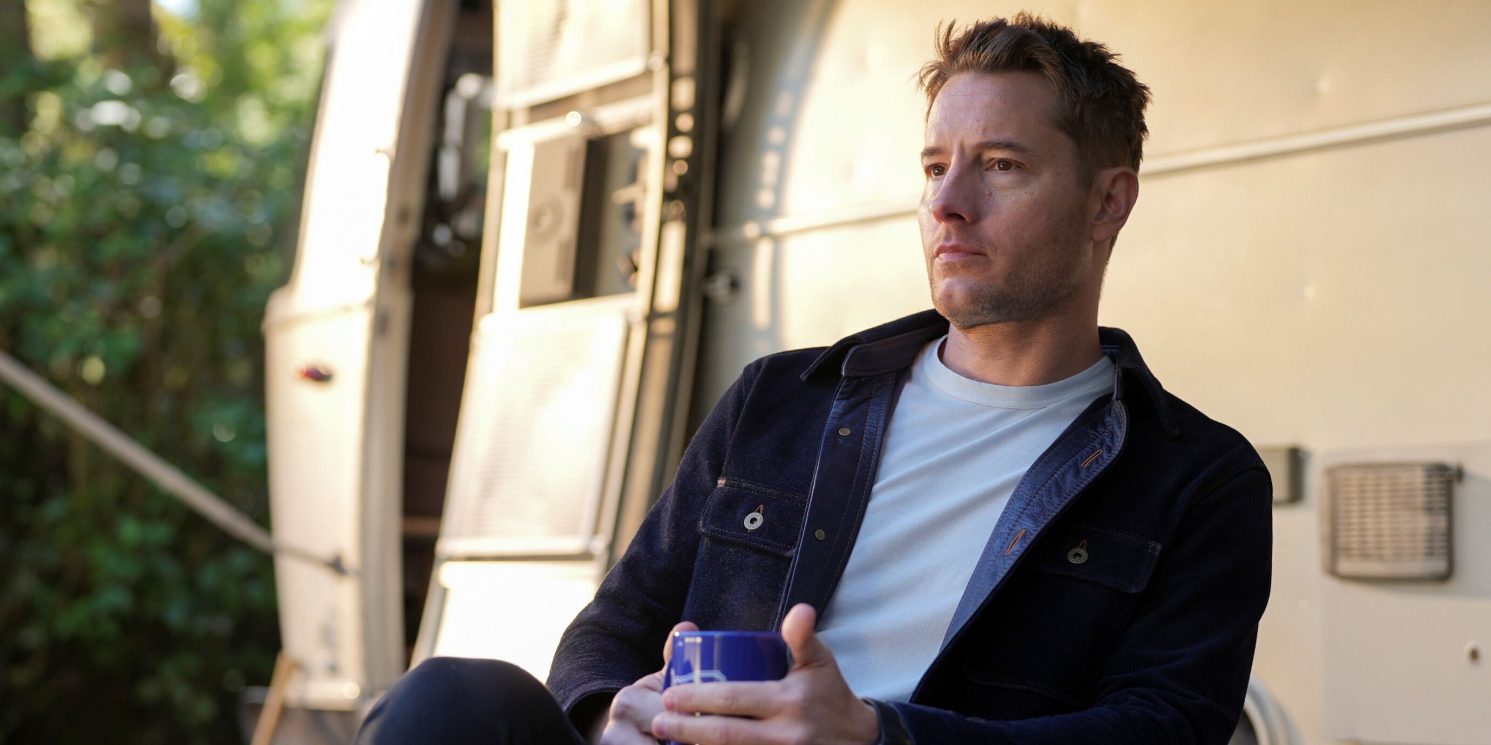 Justin Hartley Says His 'Tracker' Character Is a Lot Like This TV Superhero