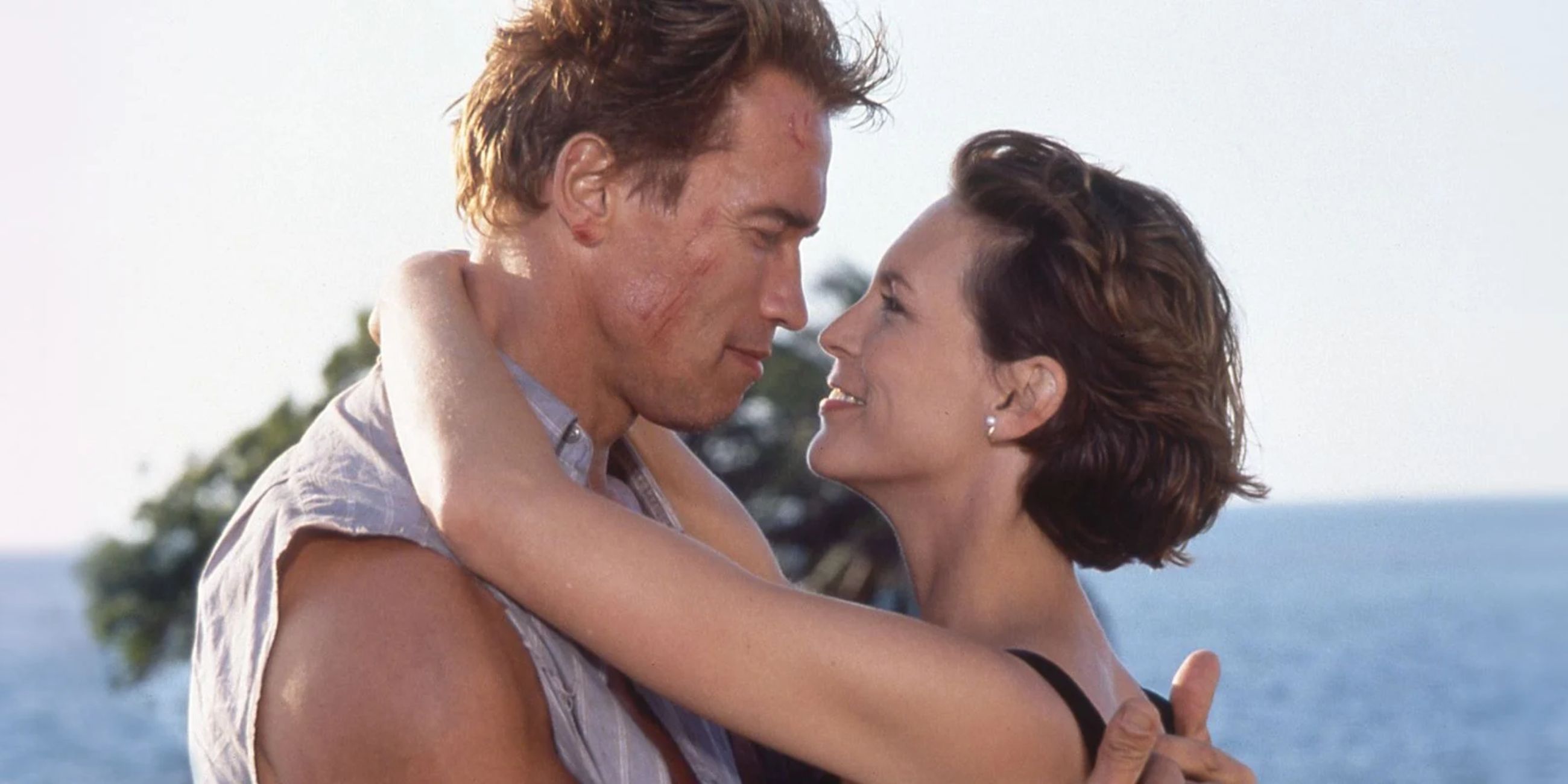 James Cameron Reveals the Challenges of Casting Jamie Lee Curtis in 'True Lies'