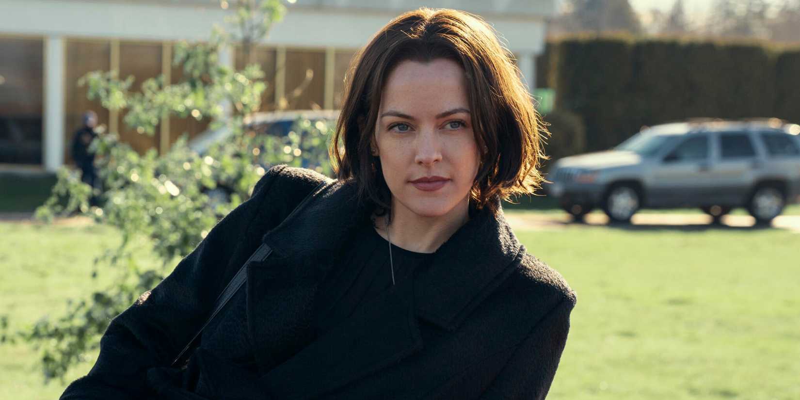 Riley Keough on Her 'Under the Bridge' Intimate Moment with Lily Gladstone