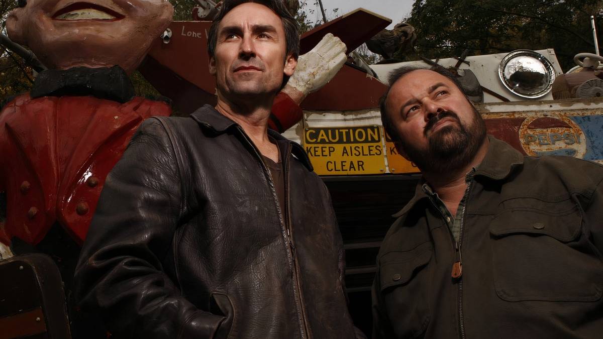 Mike Wolfe and Frank Fritz with their finds on 'American Pickers.'