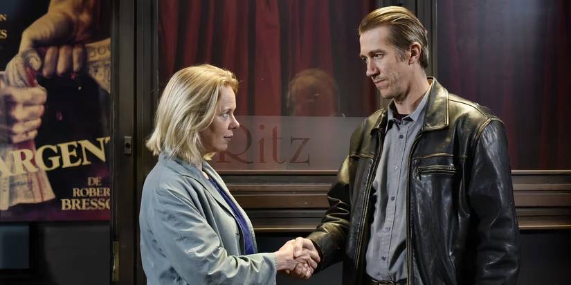 Jussi Vatanen as Holappa and Alma Pöysti shaking hands in Fallen Leaves