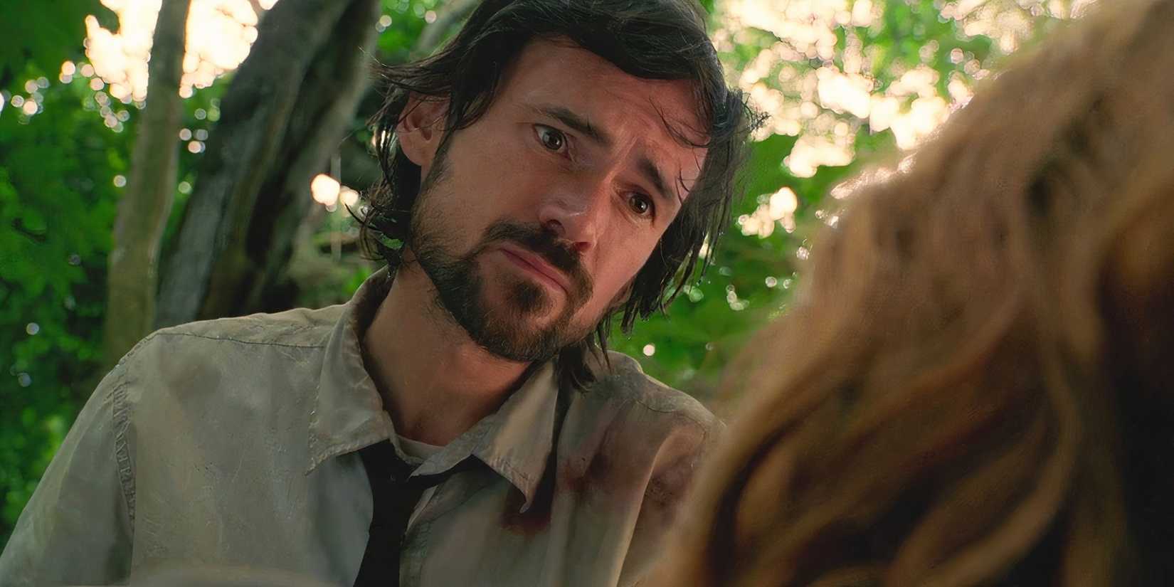 Daniel Faraday (played by Jeremy Davies), shares a tearful final moment with Charlotte (Rebecca Mader), before she dies in Lost’s Season 3 Episode This Place is Death.