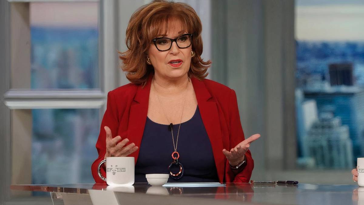 This Daytime Talk Show Ripped Off 'The View' So Badly, It's Actually Entertaining