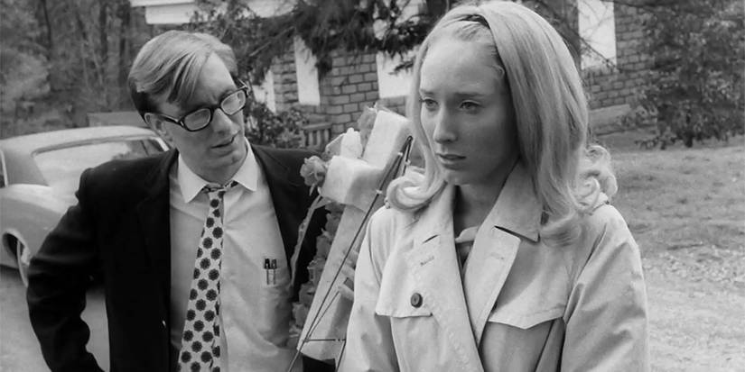 Johnny (Russell Streiner) talks to Barbara (Judith O'Dea) in a cemetery in 'Night of the Living Dead'