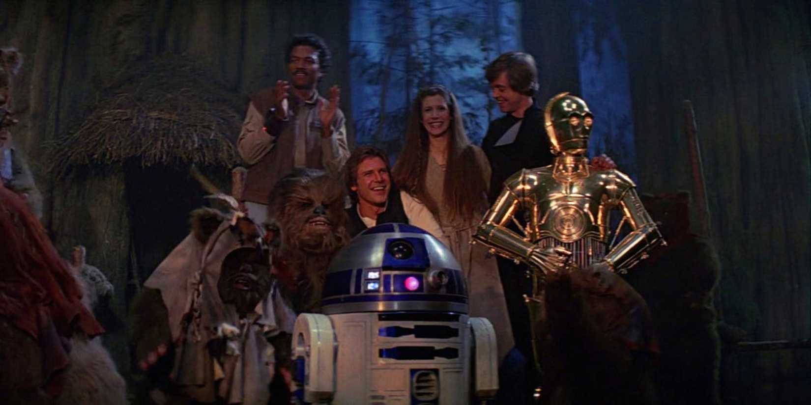 The main characters of Star Wars: Return of the Jedi at the movie's end