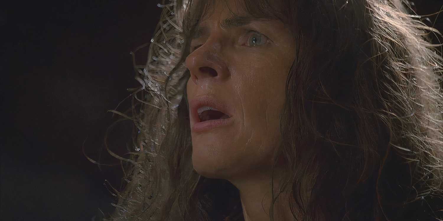 Danielle Rousseau (played by Mira Furlan), stares into space, recalling how she heard whispers in the jungle in Lost’s Season 1 Episode ‘Solitary.’