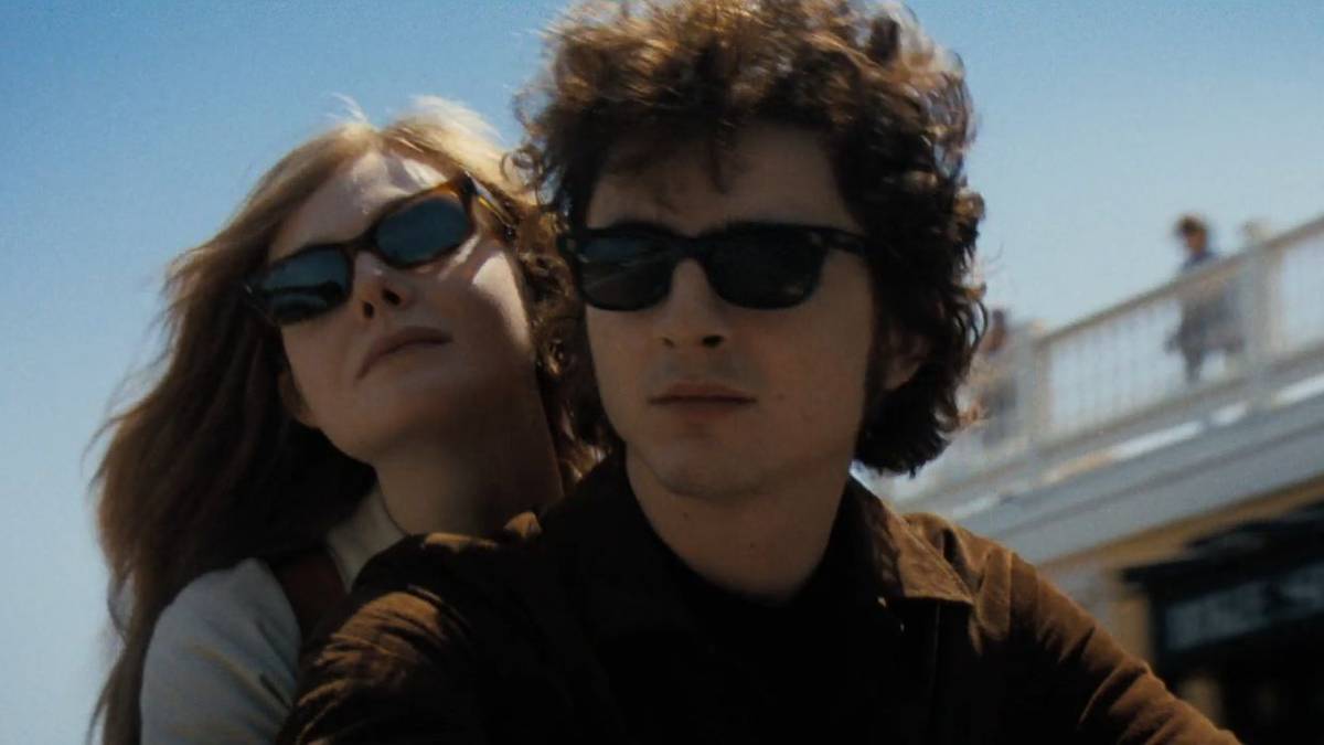 Timothée Chalamet Walks Into the Night in New ‘A Complete Unknown’ Image