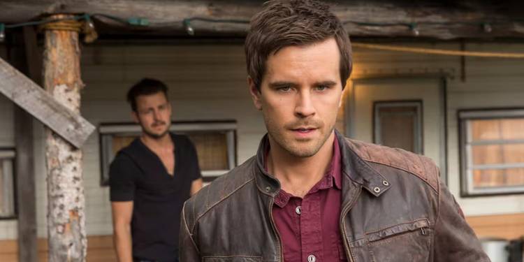 Ty Borden (Graham Wardle) walks away in 'Heartland.'