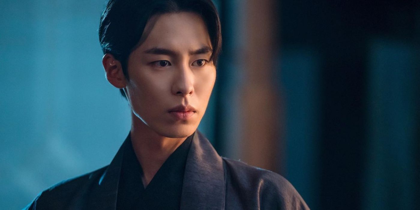 Lee Jae-wook staring intently at something, Alchemy of Souls