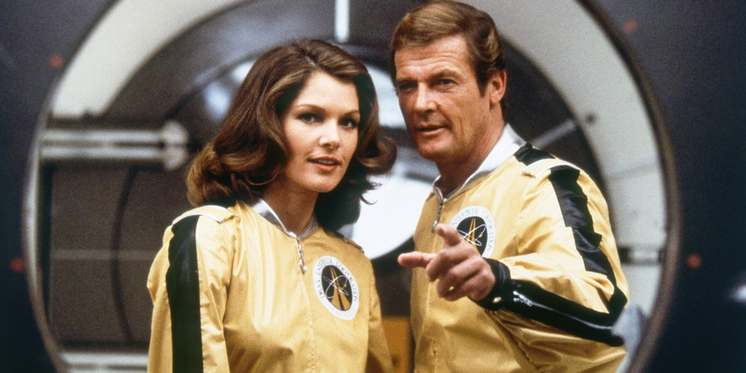 Holly Goodhead (Lois Chiles) and James Bond (Roger Moore) in 'Moonraker'