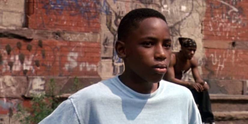 Sean Nelson Fresh looking at a person offscreen in 'Fresh'