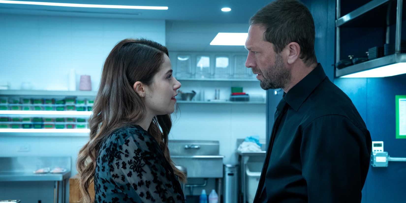 It's Genuinely Hard to Like 'The Bear's Claire and Here's 5 Reasons Why