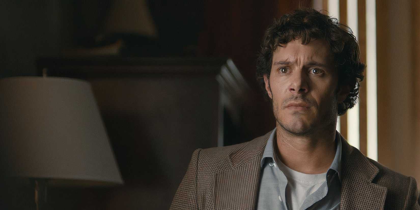 Abe Applebaum looking confused in 'The Kid Detective'