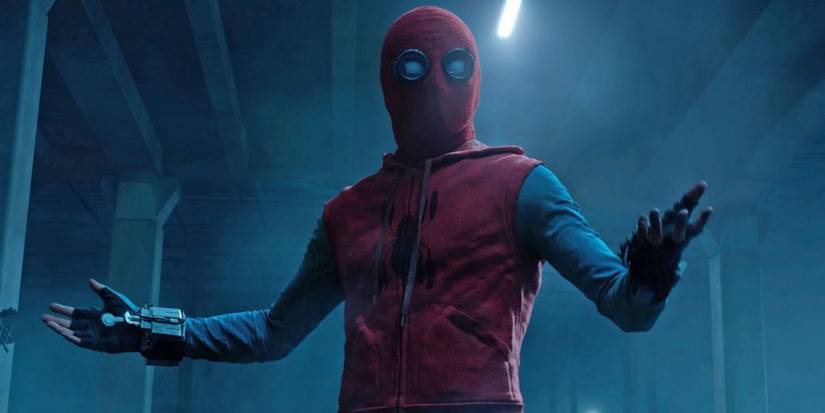 Spider-Man in his homemade suit talking in Spider-Man: Homecoming