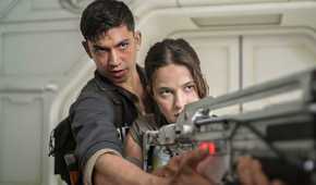 Fede Álvarez Explains Why THAT 'Alien: Romulus' Birth Scene Is a Bloodbath