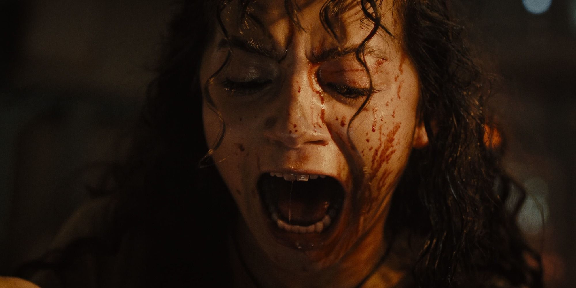 Ridley Scott’s Sci-Fi Horror Hit Crash-Lands on the Predator’s Turf ...