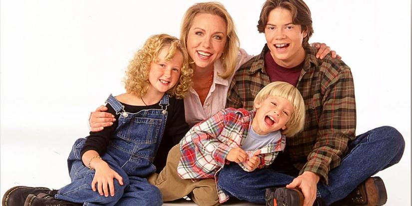 A posed promo image of Brett Butler and her TV children from Grace Under Fire