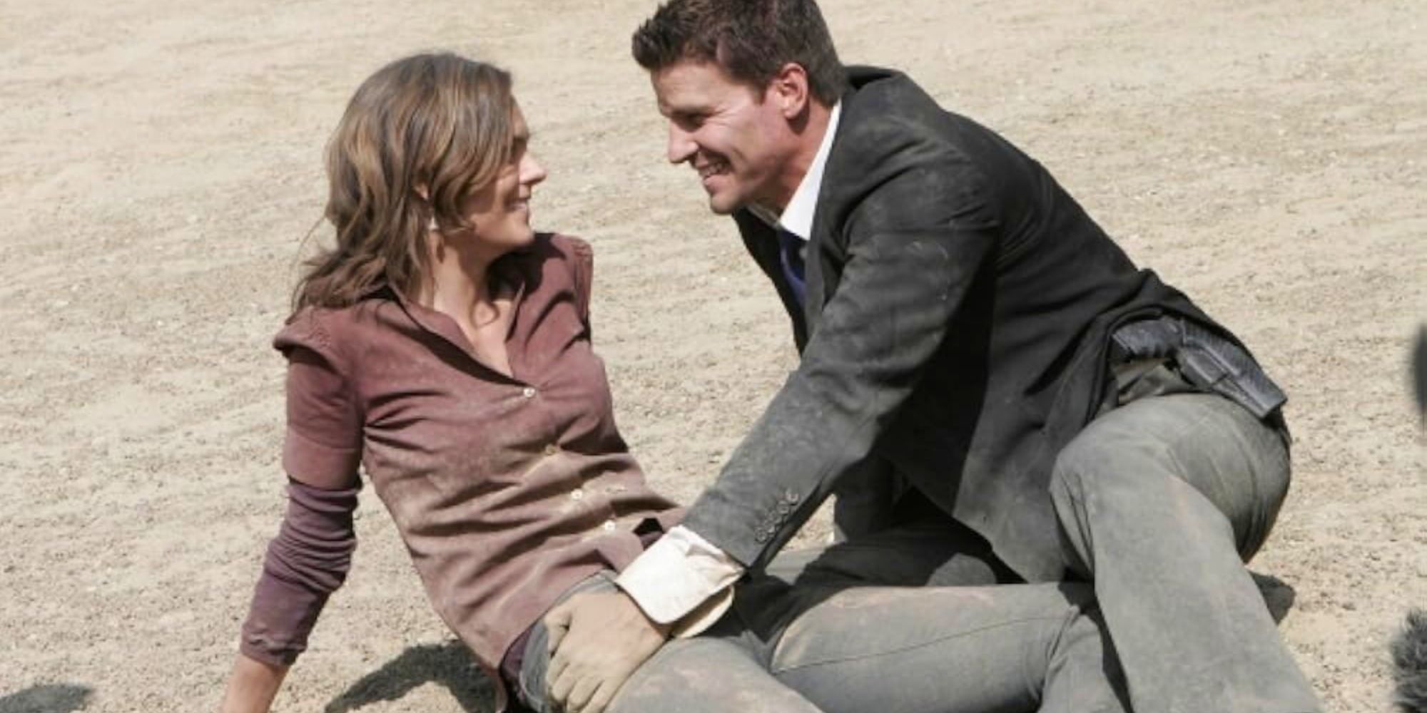 Bones' Reunion Set With Stars Emily Deschanel and David Boreanaz Amid  Revival Talks