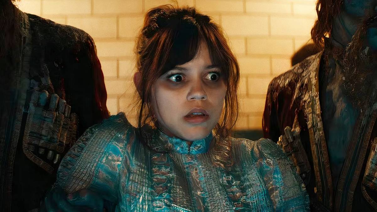 With the 'Beetlejuice Beetlejuice' Cast at Her Side, Jenna Ortega's New  Dance Scene Will Make You Forget About 'Wednesday'