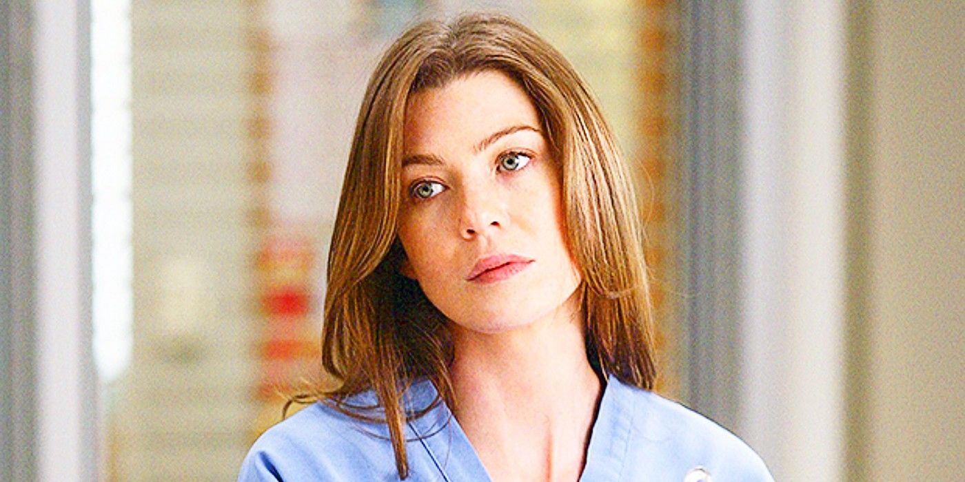 Meredith Grey standing in the hallway in Grey's Anatomy Season 2