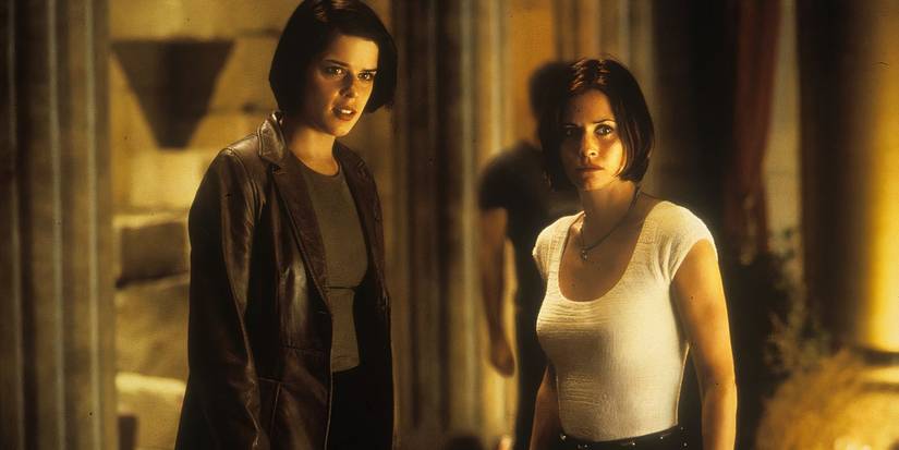 Sidney and Gale in Scream 2.