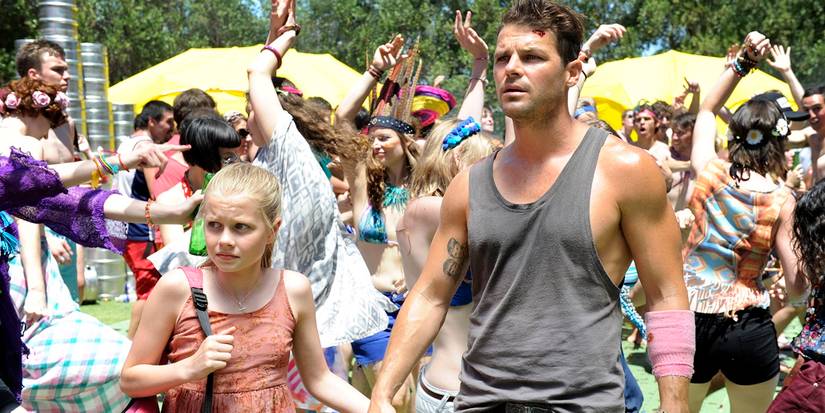 Nathan Phillips as James and Angourie Rice as Rose at a party in These Final Hours
