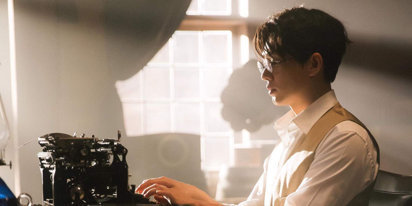 Yoo Ah In usando una máquina de escribir en Chicago Typewriter