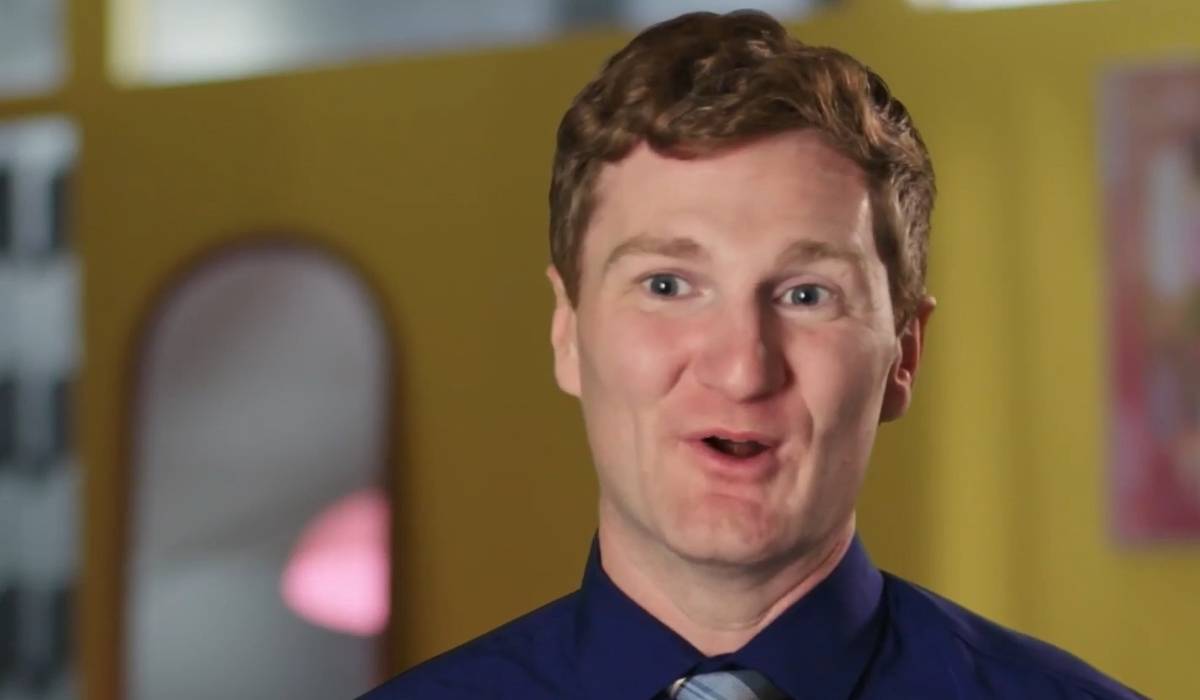 Is '90 Day Fiancé's Loren Faking It for the Camera?