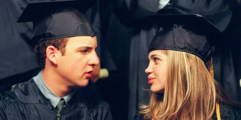Cory Matthews (Ben Savage) and Topanga Lawrence (Danielle Fishel) graduation in ABC's Boy Meets World