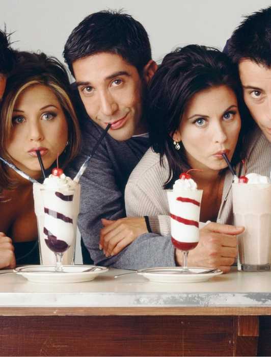 Matthew Perry's Chandler Was the Linchpin of 'Friends'
