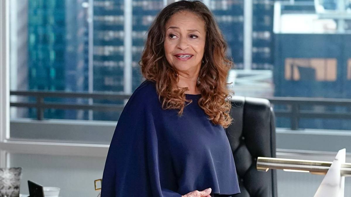 Debbie Allen Wanted to be Slapped on the 'Grey's Anatomy' Season 21 Opener, image size:1200x675