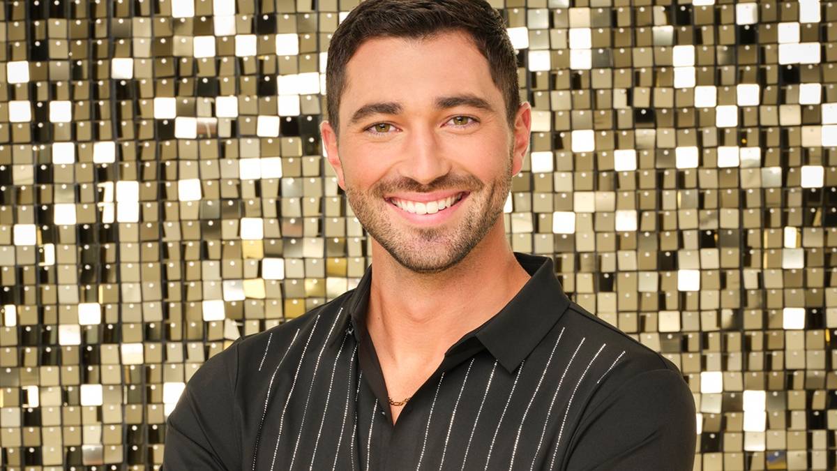 All I Want for Christmas Is for Joey To Win 'Dancing With the Stars'