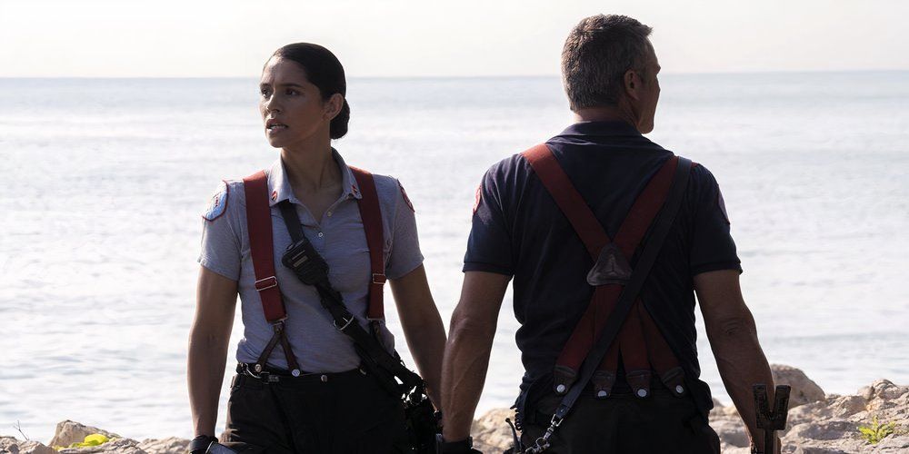 Miranda Rae Mayo Reveals Why Stella Resists 'Chicago Fire's New Chief