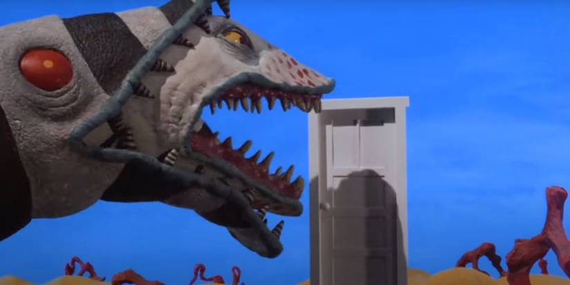 The Sandworm keeps spirits from wandering too far in the afterlife in Beetlejuice (1988).