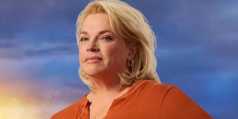 'Sister Wives' Janelle Brown poses for a promotional picture