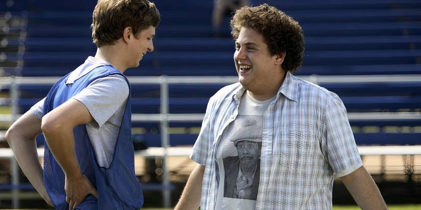  Evan and Seth talking in 'Superbad' 
