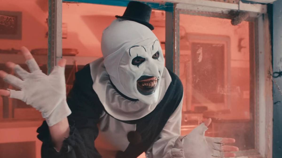 TrickorTreatStudios テリファー2 オフィシャルマスク Amazon.com: Terrifier 2 Art The Clown Adult Retro Costume