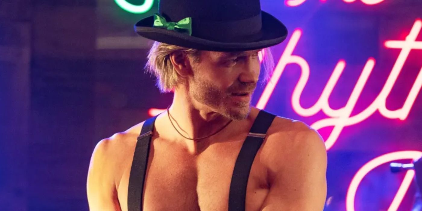 Chad Michael Murray Strips Down To Save Christmas in 'The Merry Gentlemen'  Trailer, image size:1400x700