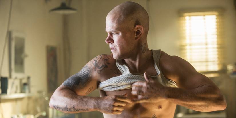 Matt Damon as Max removing his shirt in Elysium 