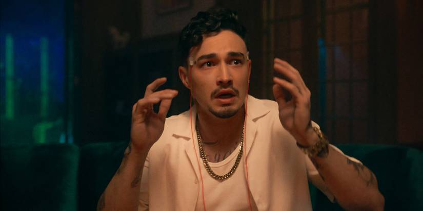 Gavin Leatherwood as Dennis in It's What's Inside.