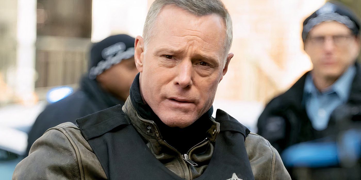 Voight Is the Villain of One Chicago, and Nothing Proves That More Than This Scene image