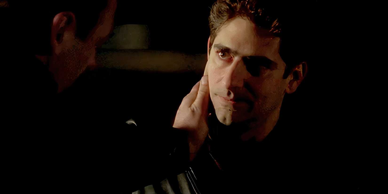 James Gandolfini with his hand on Michael Imperioli cheek in The Sopranos episode Everybody Hurts.