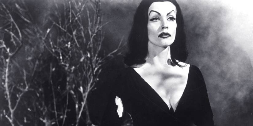 Maila Nurmi (aka Vampira) is Vampire Girl in 'Plan 9 from Outer Space'