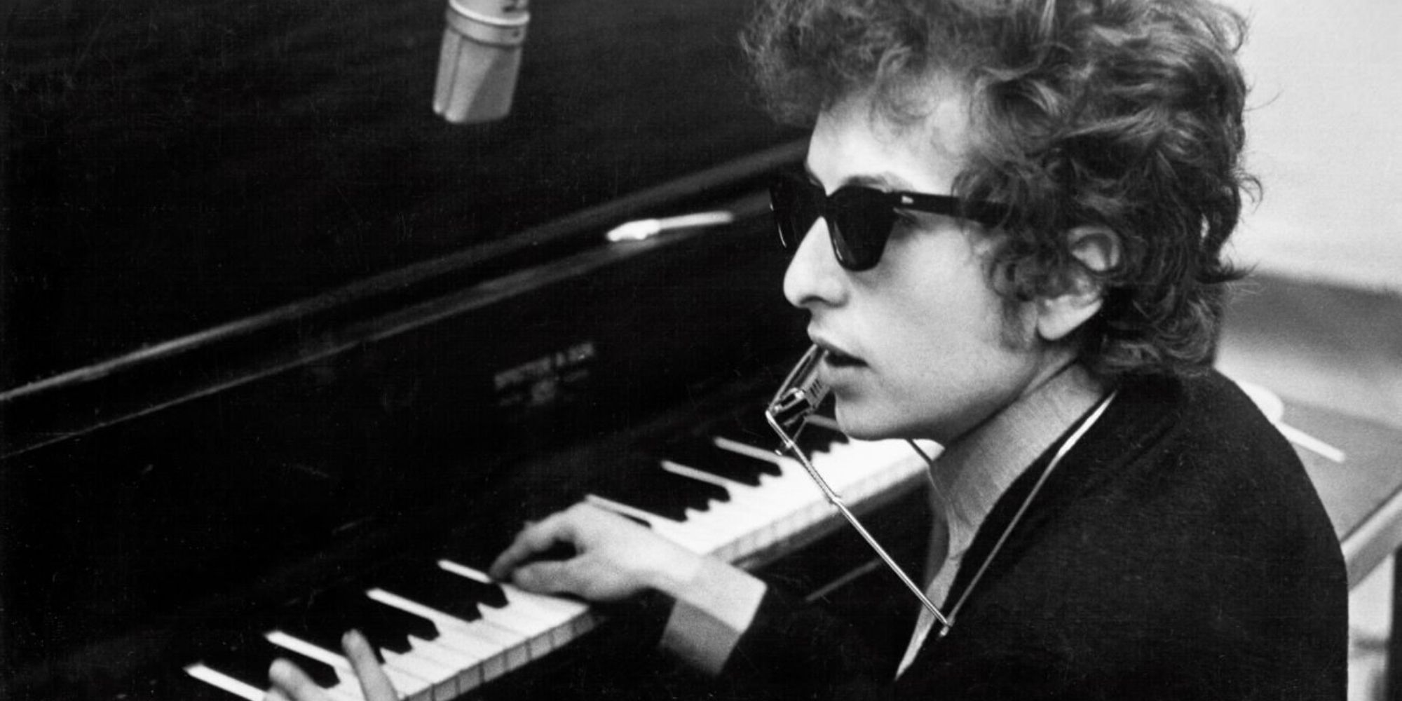 The David Bowie Song You Didn’t Know Was Dedicated to Bob Dylan